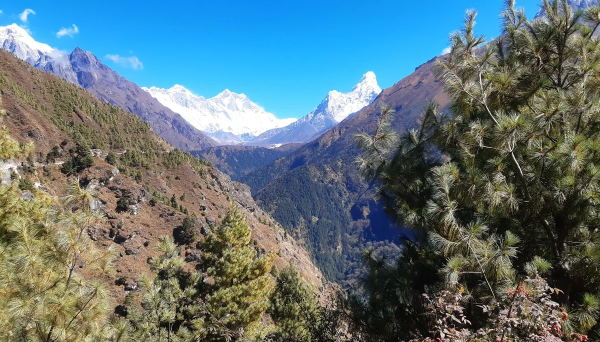 Kumbu-Tal mit Ama Dablan | © Kai Vermehren