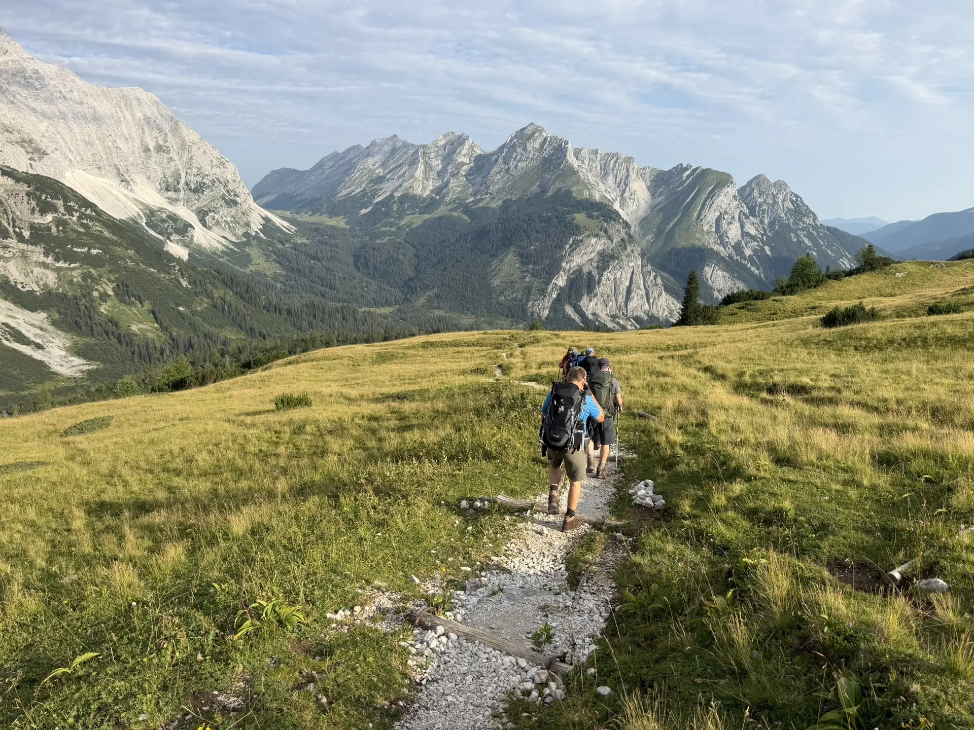 Wanderer im Karwendel | © Kai Vermehren